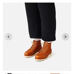 Red Wing Women’s 6-inch Classic Moc in Oro